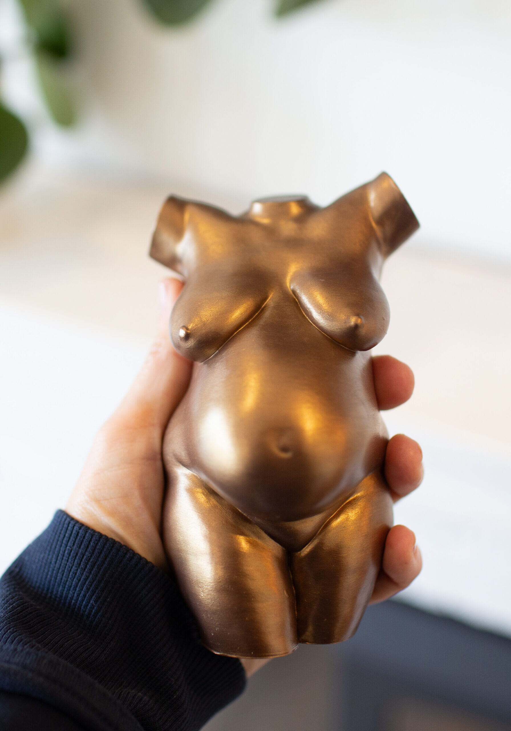 bronze_looko_berspoke_pregnancy_sculpture